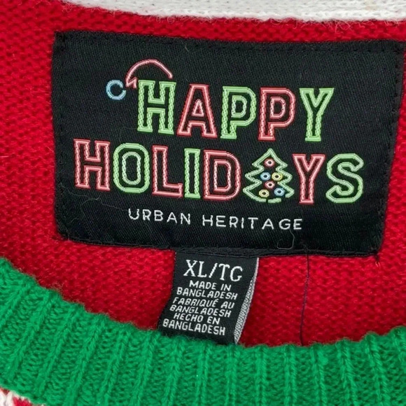 HAPPY HOLIDAYS CHRISTMAS  SWEATER - Picture 2 of 3